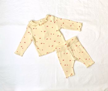 Ensemble Kiabi 1 mois : t-shirt + legging