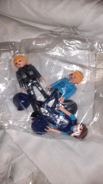 Lot policier playmobil 7385