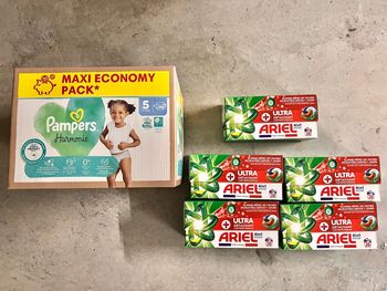 Pampers harmonie taille 5 , 70 couches + cadeau