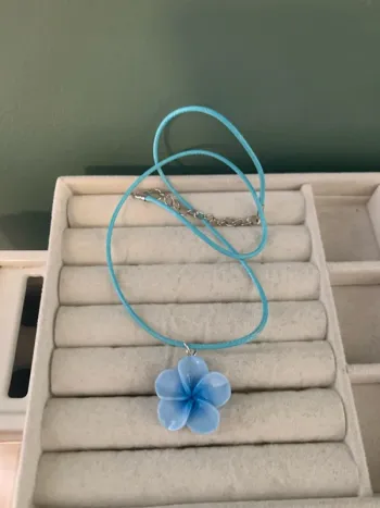 collier fleur