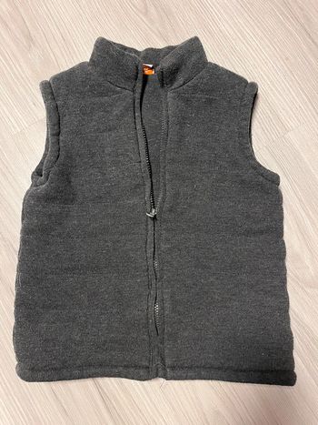 Doudoune sans manche  tape à l’œil