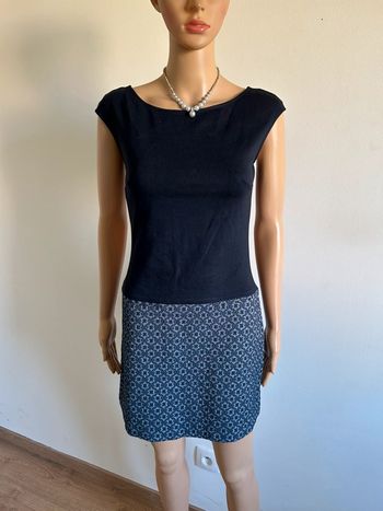 Robe bleue à manches courtes Naf Naf taille 34 jamais portée