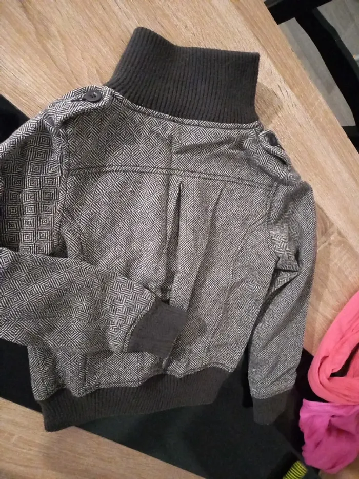 Blouson fille 8 ans - photo numéro 7