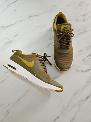 Nike basquets kaki 38