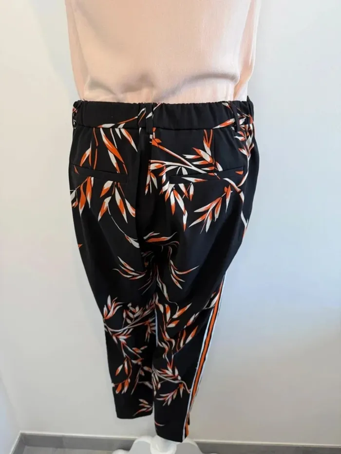 Pantalon été femme In Weart Copenhagen marine et feuilles taille 38 comme neuf - photo numéro 5