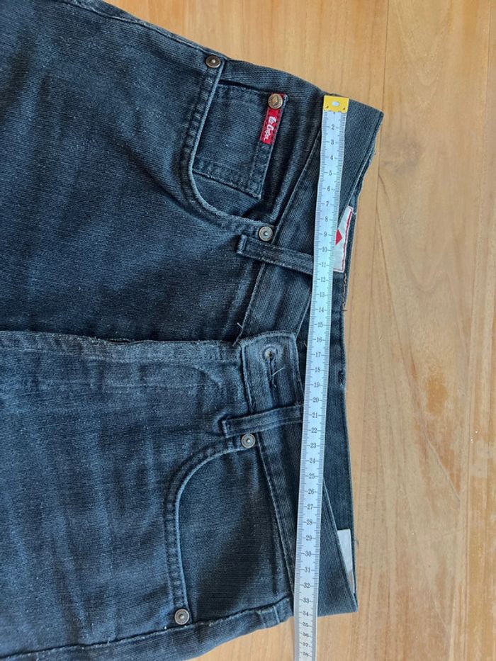 Lot de vêtements jean lee Cooper et jupe - photo numéro 11