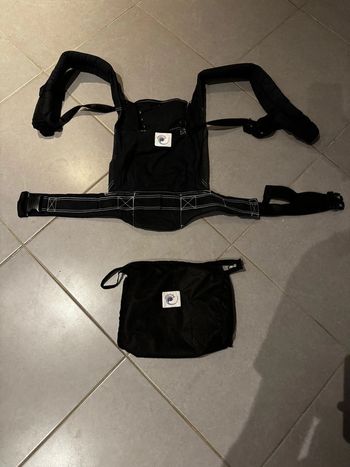 Sac de portage - Ergo baby - Noir - Bon état (petit endroit décousu -> photo 4)