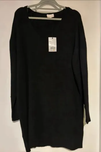 🖤 Robe pull noire Anna Karel – Neuve avec étiquette – Taille M