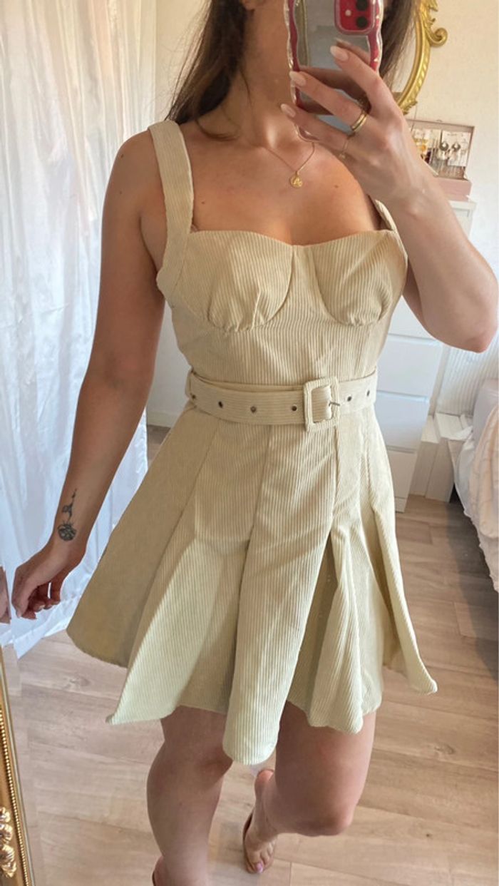 Robe beige côtelé à ceinture - photo numéro 2