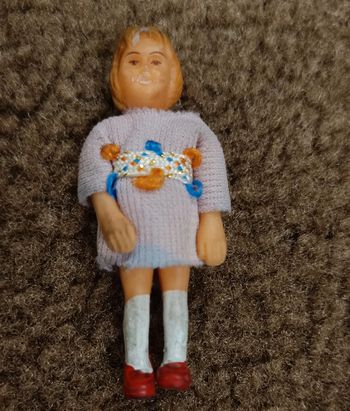 Mini poupée caroline