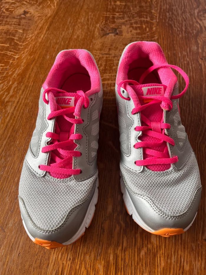 Baskets Nike,  Pointure 38 - photo numéro 4