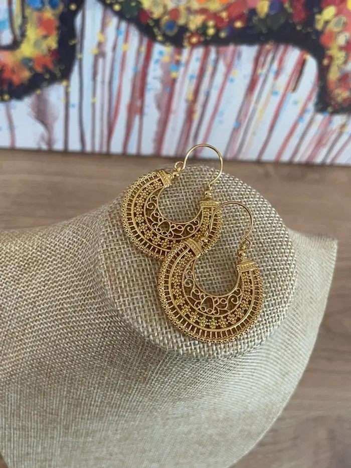 Boucles en filigrane