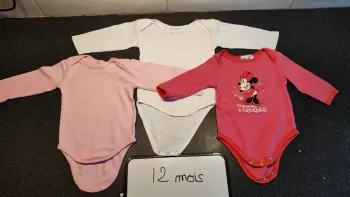lot de 3 bodies taille 12 mois
