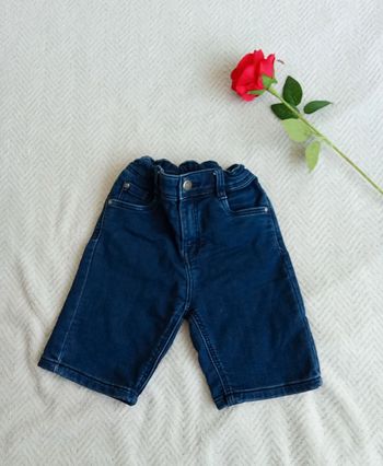 Short en jeans garçon ⭐ très bon état ⭐ Taille 6 ans ⭐ tape a l oeil