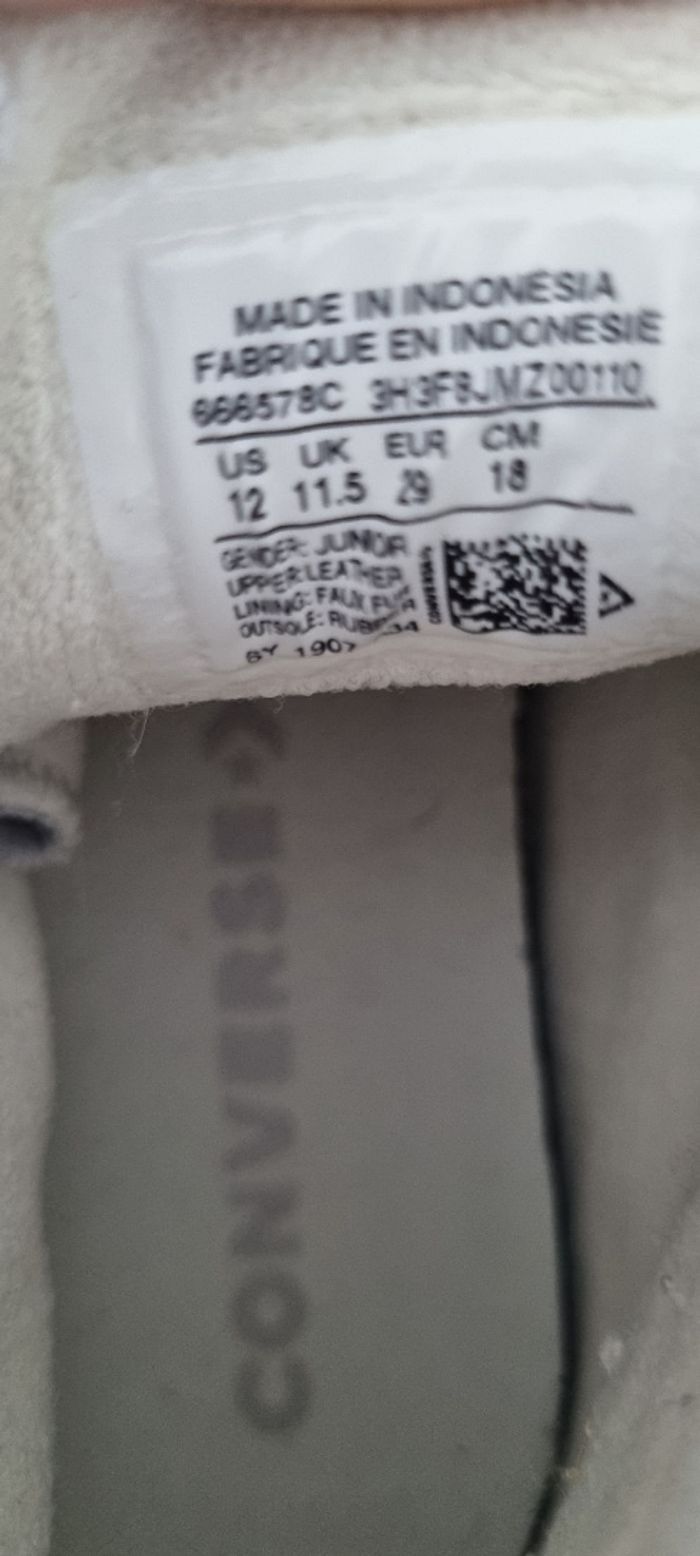 Paire de Converse haute T 29 grise cuir Nubuck - photo numéro 9