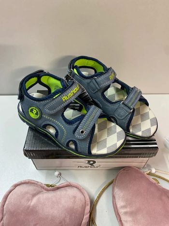 Sandales garçon (neuf) - Taille 30