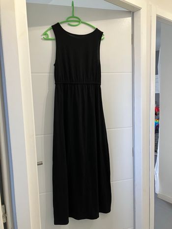 VENDS ROBE LONGUE NOIRE 