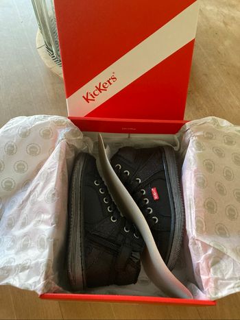 Kickers 25