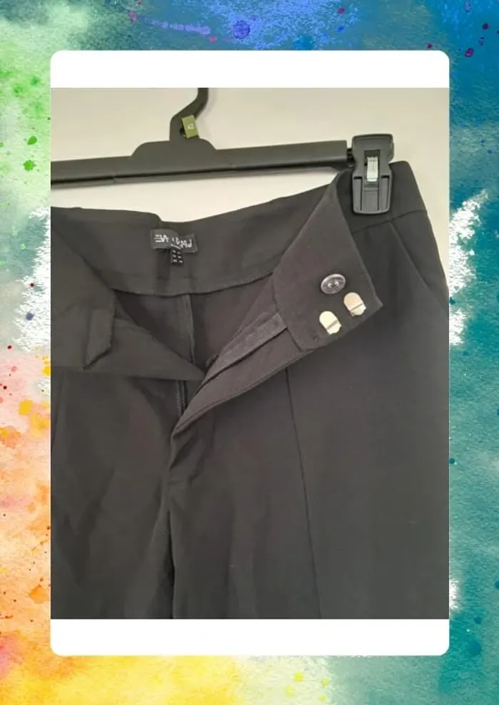 Elegant pantalon patte d'éléphant et fendu sur le bas - photo numéro 4