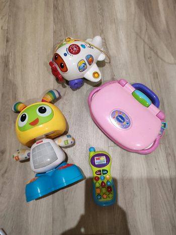 Lot de 4 jouets d'éveil