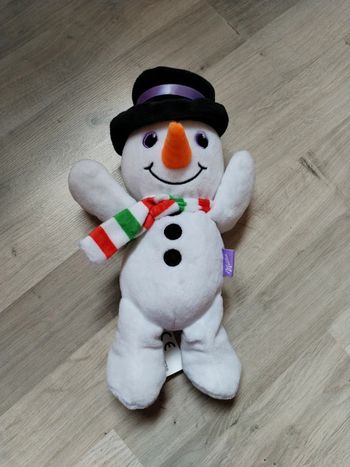 Peluche bonhomme de neige milka