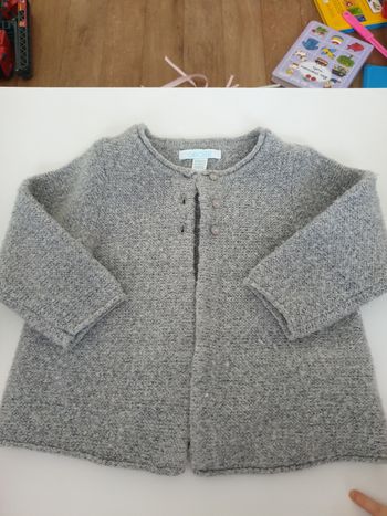 Gilet gris 6-9 mois
