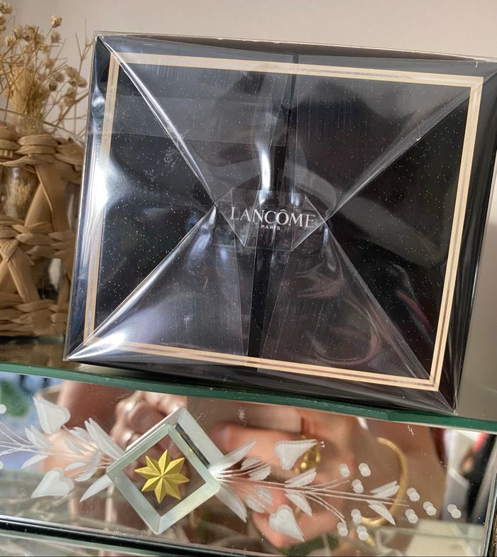 Parfum la nuit de trésor Lancôme - photo numéro 5