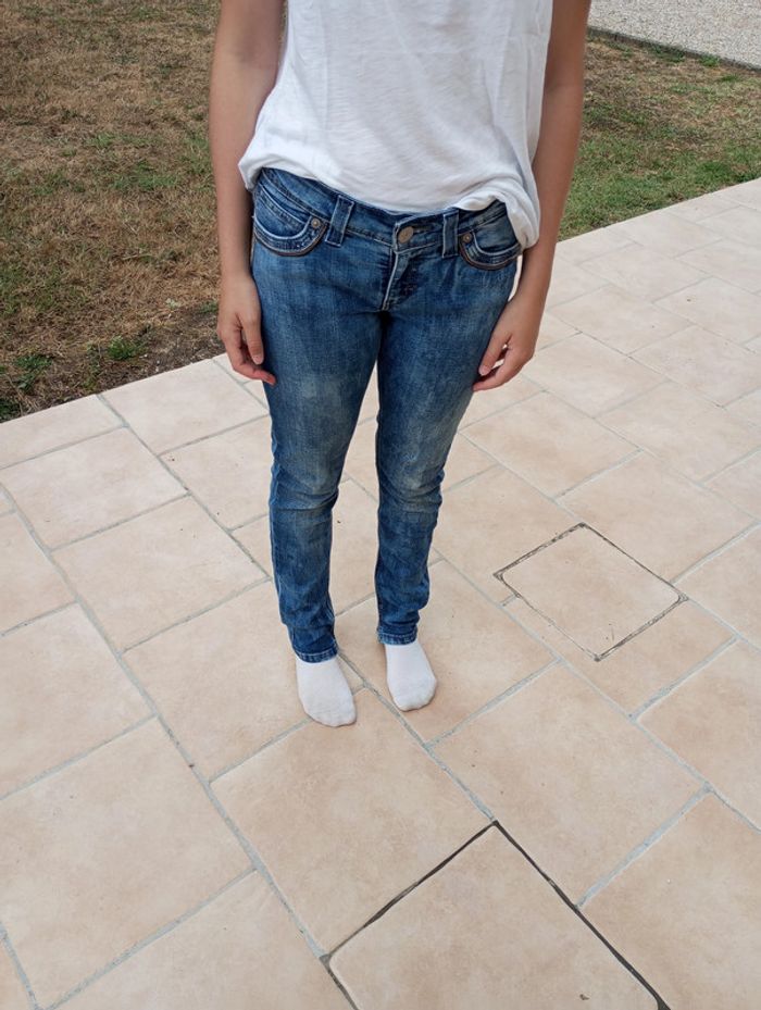 Jean Levis demi curve skinny