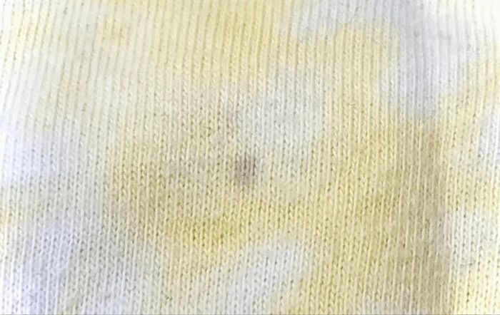 T-shirt Tissaia Jaune | Surf & Plage | Taille 14 ans | Tache légère - photo numéro 5