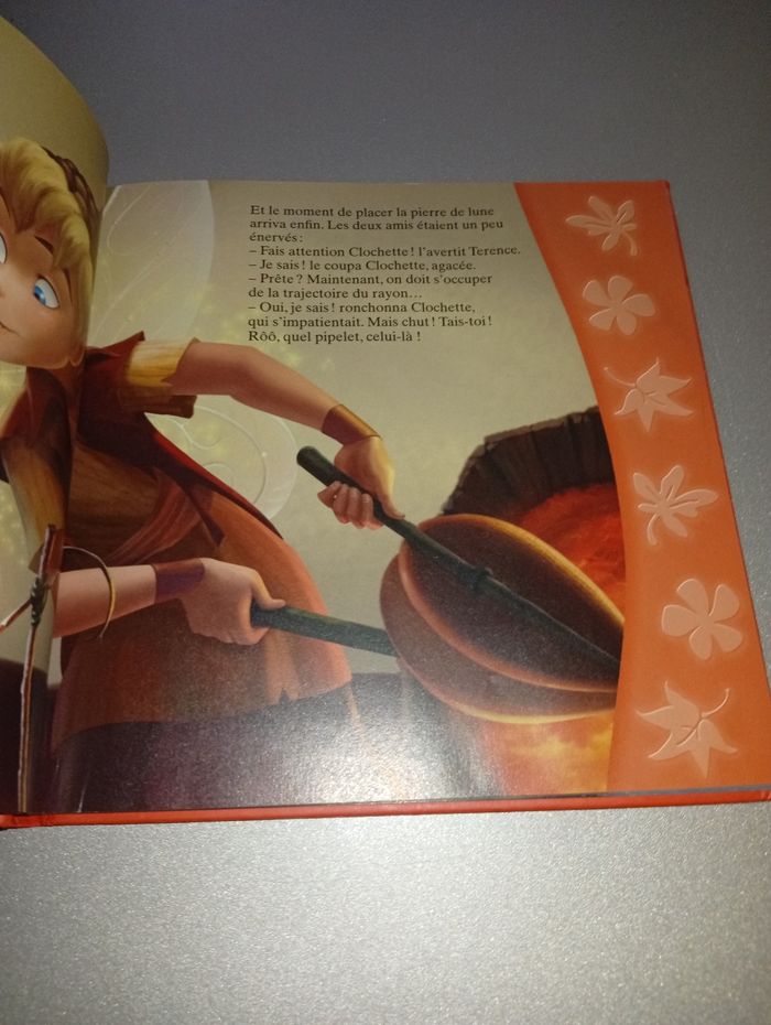 Livre Clochette et la Pierre de Lune - photo numéro 3