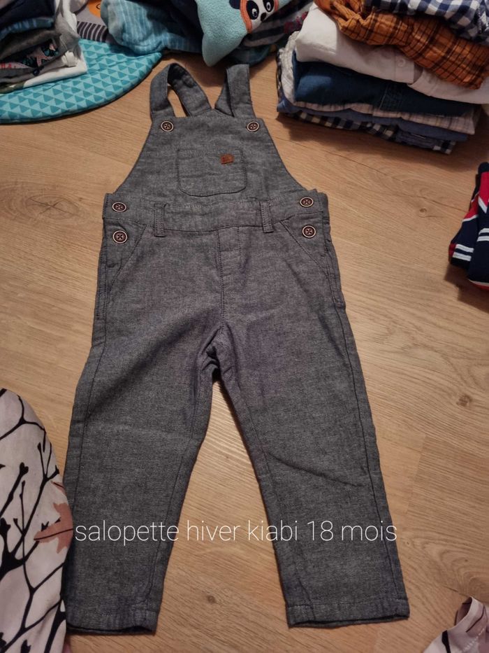 Lot et ensemble (ensemble et combinaison 20euro) et les 2 veste 25 euro - photo numéro 2