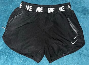 Short de sport Nike