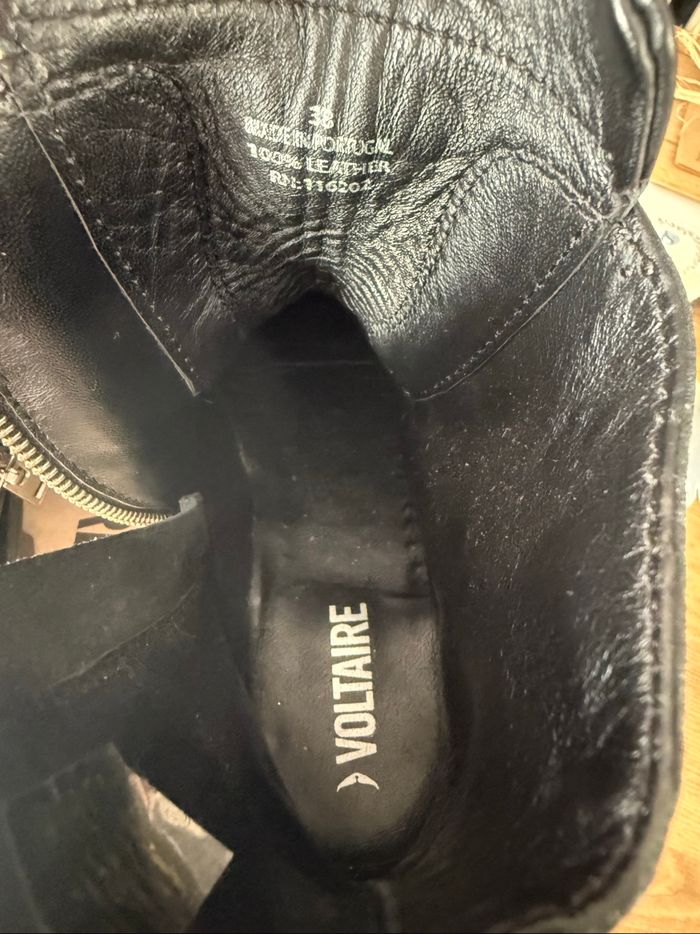 Bottines noir en cuir d’agneau  avec chaînes Zadig et Voltaire  Pointure 38 - photo numéro 4