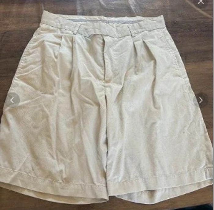 SHORT T 44