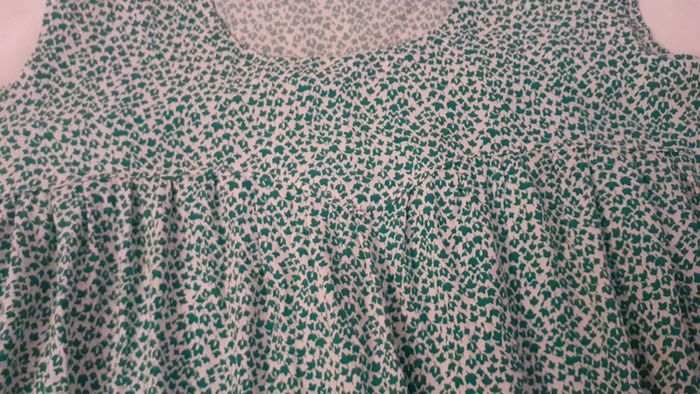 🍀Robe d'été feuillages vert. Faite main. Taille 34/36 🍀 - photo numéro 4