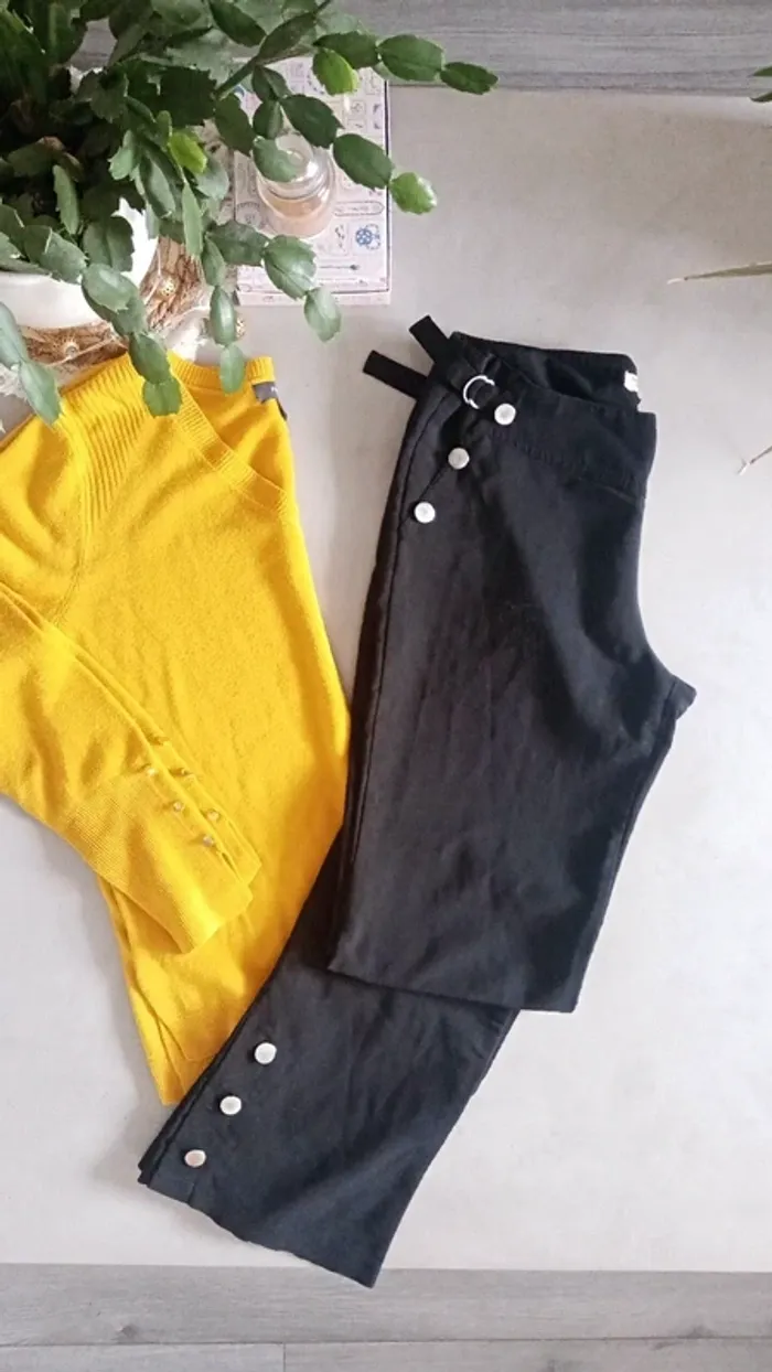 Pantalon noir évasé 38 - photo numéro 3