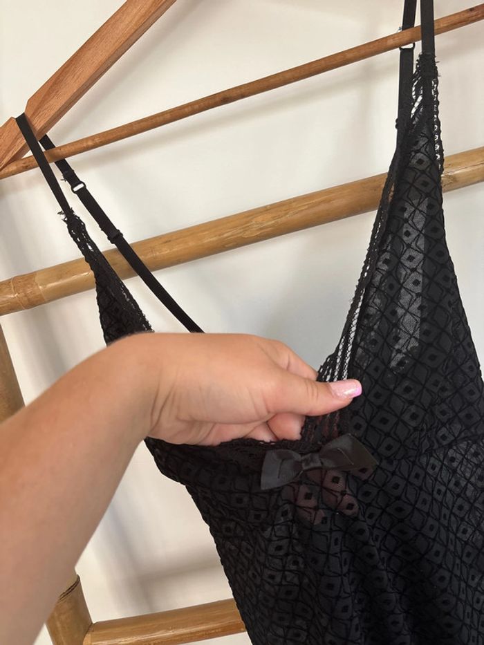 Nuisette noire transparente - photo numéro 3