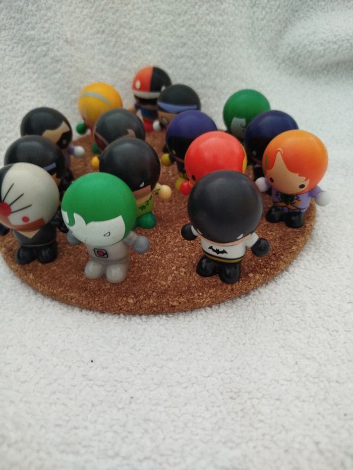 Lot figurines Super héros - photo numéro 3