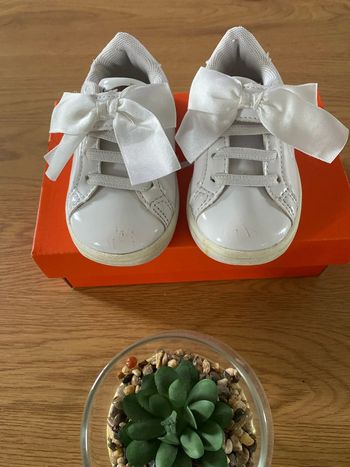 🤍Baskets blanches Airness – Taille 22 – bon état🤍