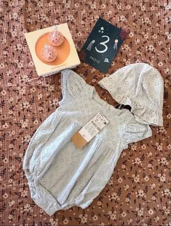 Ensemble bébé fille 3 mois neuf 
