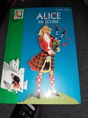 Livre Alice en écosse