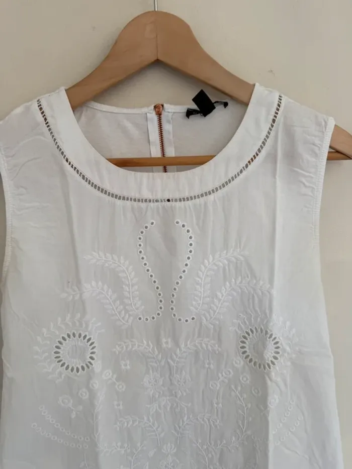 Blouse broderie Mango - photo numéro 2