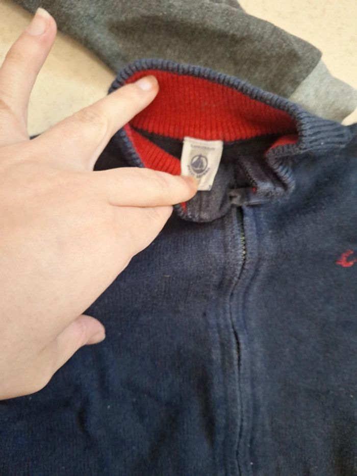 Lot sweat haut gillet 4 ans - photo numéro 3