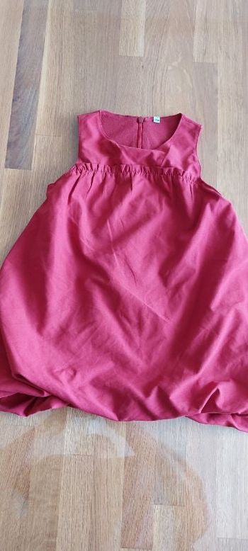 Jolie robe bouffante sans manches bébé fille 24 mois