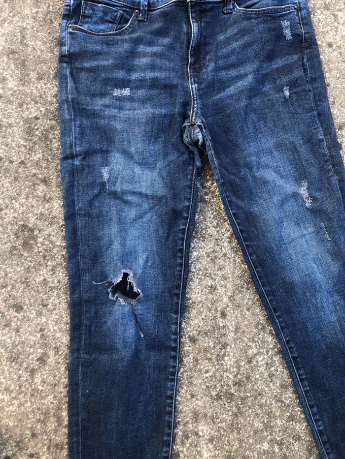 Jeans Zara troué - photo numéro 2