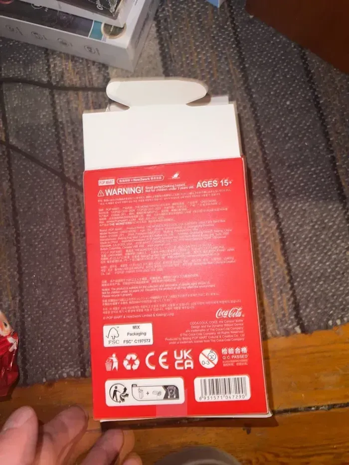 Labubu Coca-Cola officiel édition limitée très rare - photo numéro 3