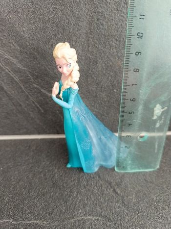 Figurine Elsa reine des neiges