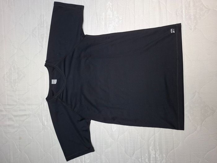 Tee shirt de sport Décathlon Taille S - photo numéro 3