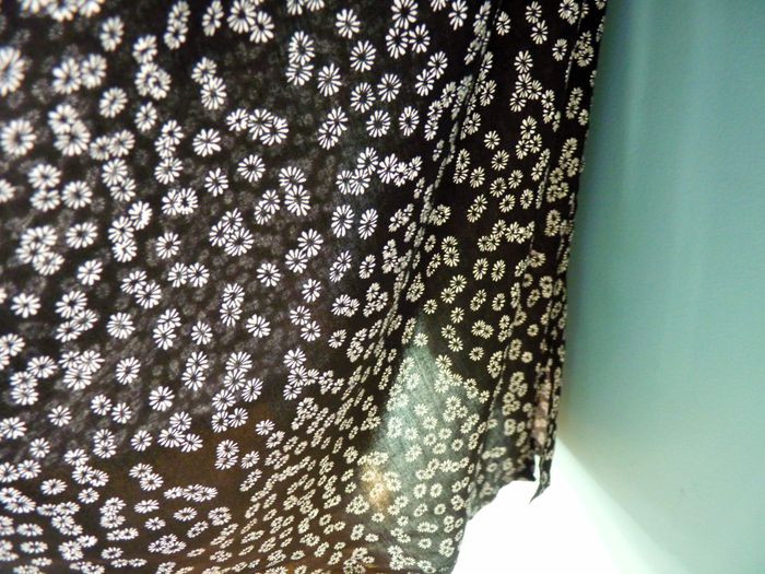 Jupe longue fendue femme M 38 fleurs noir TBE shein - photo numéro 2