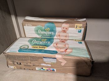 Lot de couches Pampers (2x48 couches)